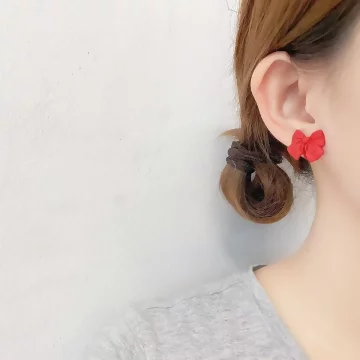 公主紅蝴蝶領結×耳環.avif