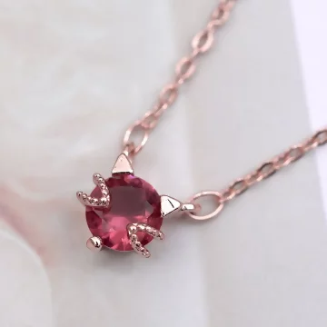 紅晶小貓咪×鎖骨項鍊.avif