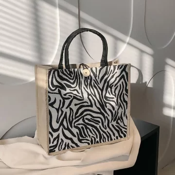 黑白斑馬×手提袋.avif