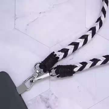 拼色麻花辮子×手機斜背雙勾掛繩×黑色