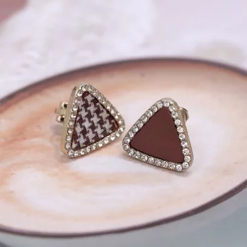 千鳥咖啡三角型×不對稱三角耳夾.avif