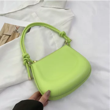 簡約硬殼馬鞍包×肩背包×綠色.avif