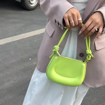 簡約硬殼馬鞍包×肩背包×綠色.avif