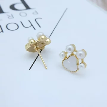 珍珠肉球×耳環.avif
