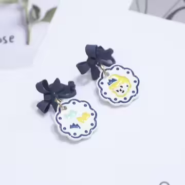 花邊灰姑娘×不對稱三角耳夾