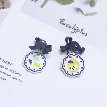 花邊灰姑娘×不對稱三角耳夾