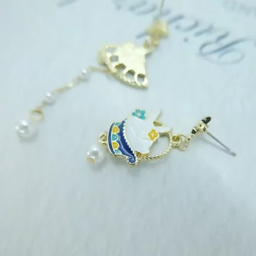 小兔與花扇×不對稱吊墜耳環.avif