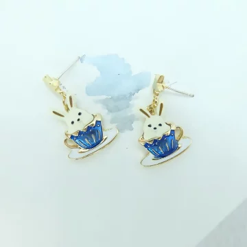 杯緣小白兔×吊墜耳環.avif
