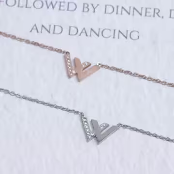 316鋼飾×經典W字母×鎖骨項鍊×銀色