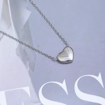 316鋼飾×愛心×鎖骨項鍊×銀色.avif