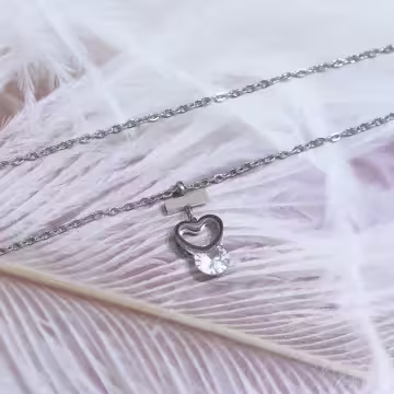 316鋼飾×心型鑽×鎖骨項鍊×銀色