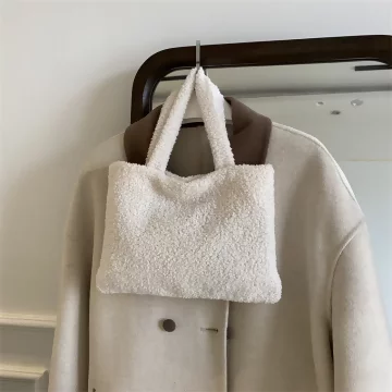 莫蘭迪絨毛小手提×手提袋×白色.avif