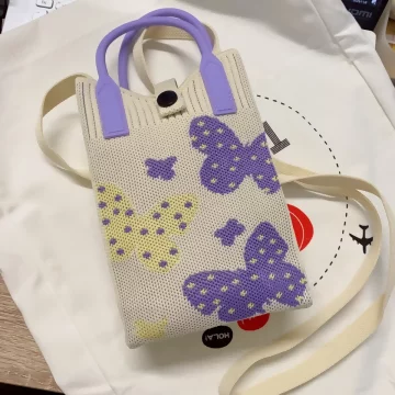 紫蝶蝴飛×針織×斜背包.avif