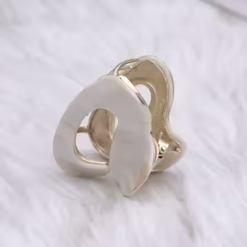 金屬流光×鯊魚夾×白色