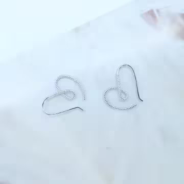 愛心線條麻花捲&times;耳勾