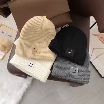 笑臉 ‧_‧×毛帽×白色