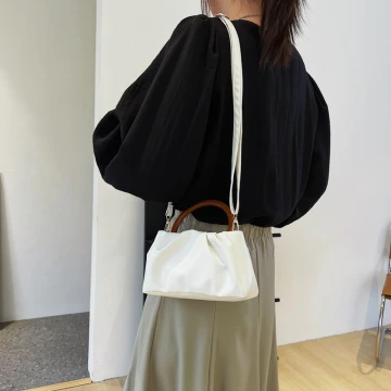 圓提把皺折小包×斜背包×白色.avif