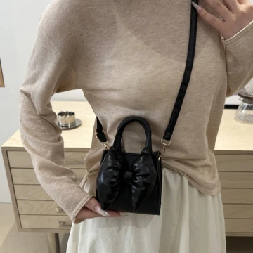 澎澎蝴蝶結小廢包×斜背包×黑色.avif