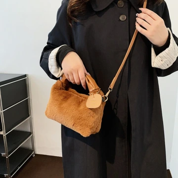 皺折提把毛絨小包方×斜背包×棕咖.avif