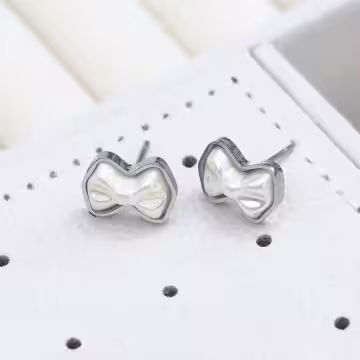 316鋼飾×白色可愛蝴蝶結×耳釘