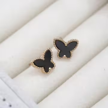 316鋼飾×酷黑蝴蝶×耳釘×共二色