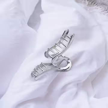 隨性線條×鯊魚夾×銀色