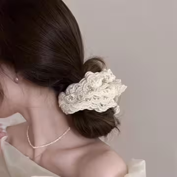 四層白蕾絲花邊×大腸圈髮束