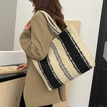 條紋羊羔毛×肩背包.avif