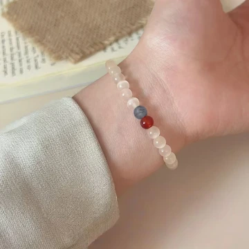 紅黑雙晶小貓眼×固定式串珠手鍊.avif