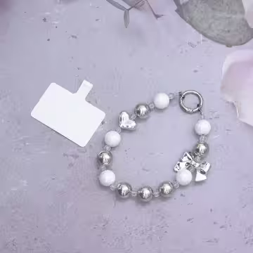 銀色蝴蝶結愛心白珠&times;手機腕帶掛繩
