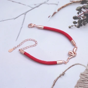 靈蛇送福×紅繩手鍊.avif