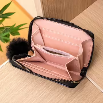 亮漆皮革白蝴蝶毛球×拉鍊短皮夾×粉紅