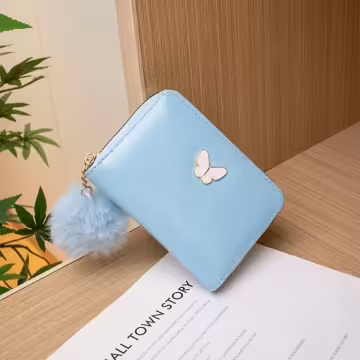 亮漆皮革白蝴蝶毛球×拉鍊短皮夾×水藍