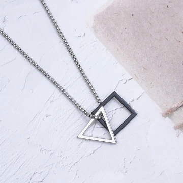 鏤空三角方塊×長項鍊.avif