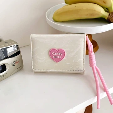 糖果甜心皺面皮革×三折短皮夾×米白.avif