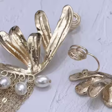 蝴蝶花珍珠流蘇簾×蚊香盤U型耳夾