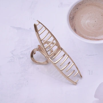金色極簡交叉×鯊魚夾.avif
