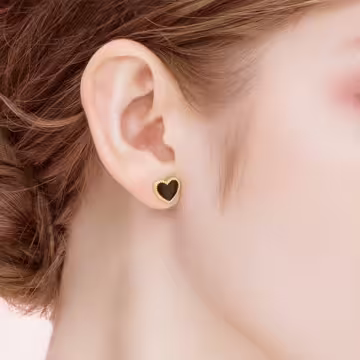 316鋼飾×波點點愛心×耳釘×共二色