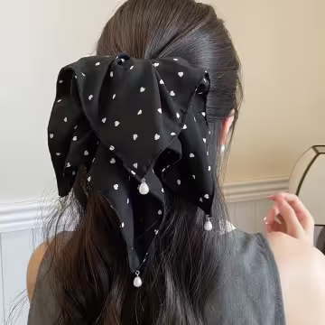 小愛心方巾珍珠&times;抓夾&times;共二色