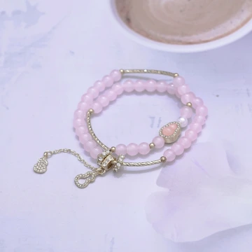 細串粉水晶愛心×固定式串珠手鍊.avif