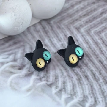 異瞳喵星人×吊墜耳環.avif