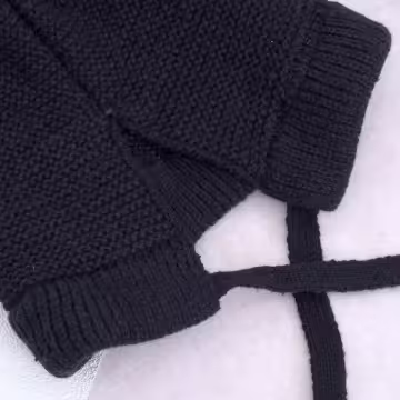 素色毛線綁帶×毛帽×黑色