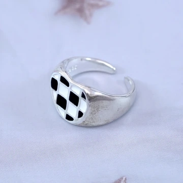 黑白棋盤×開口戒指×共二色.avif
