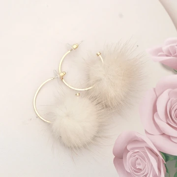 C字水貂毛&times;吊墜耳環&times;共四色.avif
