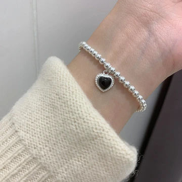 925銀飾&times;極簡黑愛心&times;串珠手環.avif