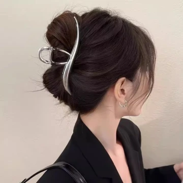 小熊毛絨絨&times;鯊魚夾&times; 共三色.avif