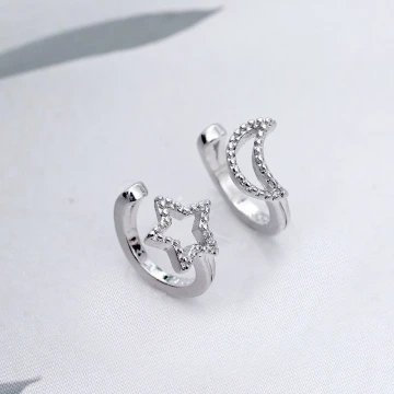 星與月&times;U型耳骨夾.avif