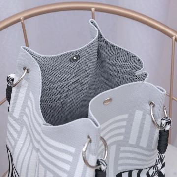 巴黎米蘭&times;針織手提袋&times;米白.avif