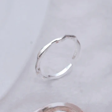 925銀針&times;長水滴&times;耳扣.avif