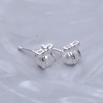 925銀針&times;垂墜領結晶鑽&times;耳扣.avif